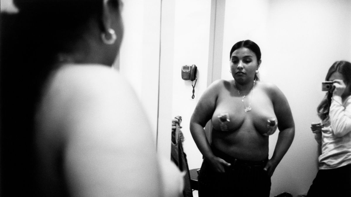 Model Paloma Elsesser documents breast surgeries in new book