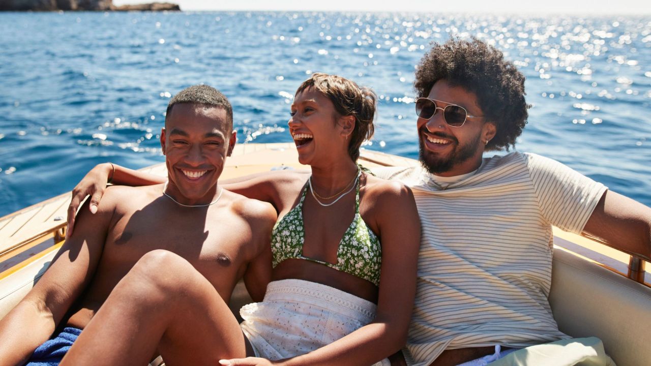 Sex: What its like to have a threesome with two men