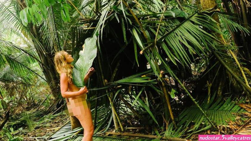 Naked and Afraid: Alone