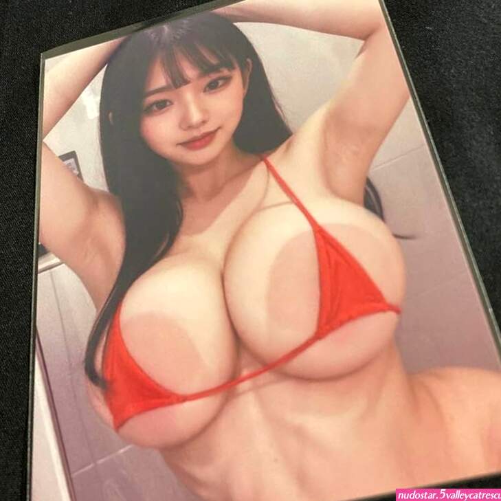 Amazon.co.jp: Big Tits Swimsuit Glass Press L Format Photo : Hobbies