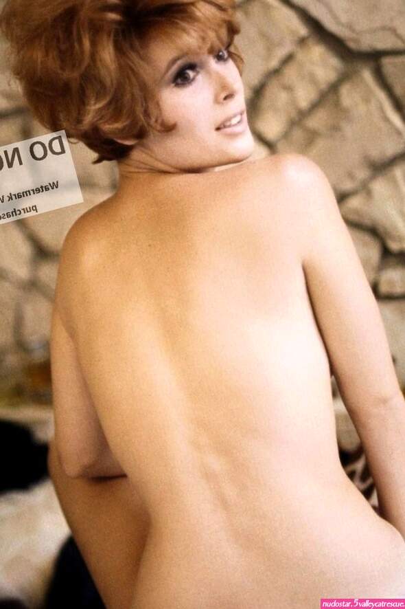 ACTRESS JILL ST. JOHN PIN UP