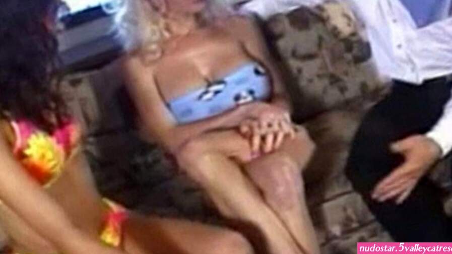 Alysin Embers Gets Fucked By An Older Man