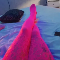 My first time squirting it was so wet..