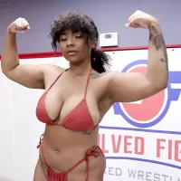 Ariel X vs Avery Jane