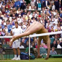 Naked sports