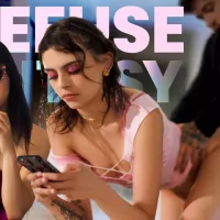 Free Use Teen Takes a Phone Call While Getting Fucked