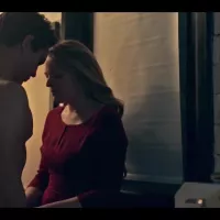 Elisabeth Moss seks in het dienstmeisjesverhaal
