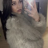 Riana 19yo onlyfans whore