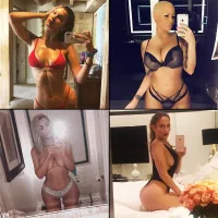 Celebrity Nearly Nude Mirror Selfies: The Best Body-Baring Instagram Pics