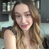 Naomi Swann aka naomiswann OnlyFans
