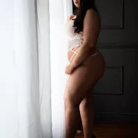 Sexy curvy plus size boudoir Sydney Glamour Photography