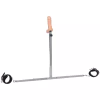 Master Series Squat Anal Impaler Spreidstang