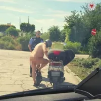 Europe Heat Wave: Man Rides Moped Naked in Germany Stopped by Police