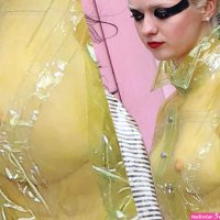 Maisie Williams Nude Tit On The Set Of Sex Pistols