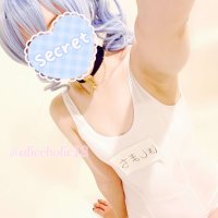 Alice Holic Photos 1