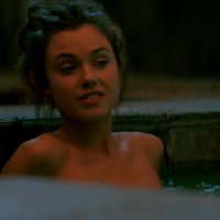 Naked Poppy Drayton in The Shannara Chronicles ANCENSORED