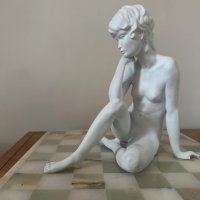 Kaiser Nude