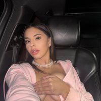 Lashwana on X: Toute nue dans le bolide Allemand