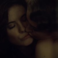 Katharine isabelle caroline dhavernas