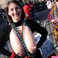 File:Lee Circle fake boobs Mardi Gras.jpg